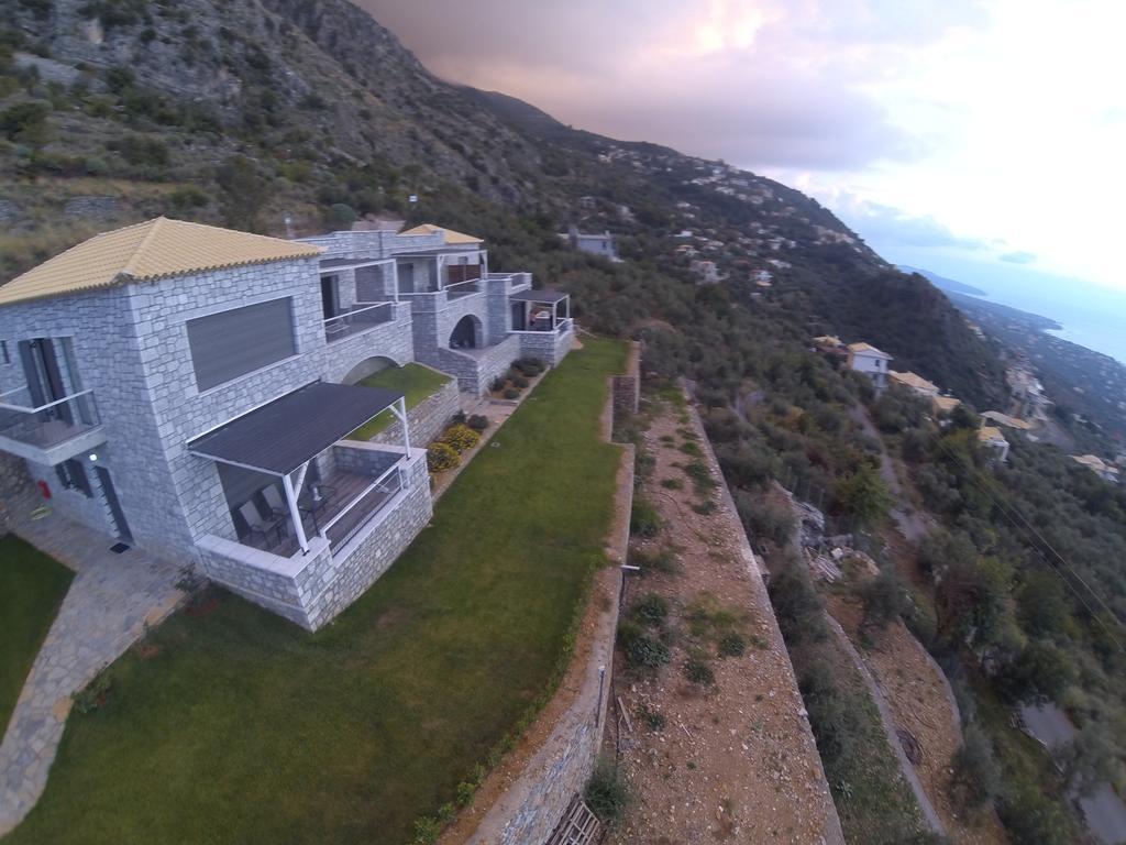 Petra Thea Apartamento Calamata Exterior foto