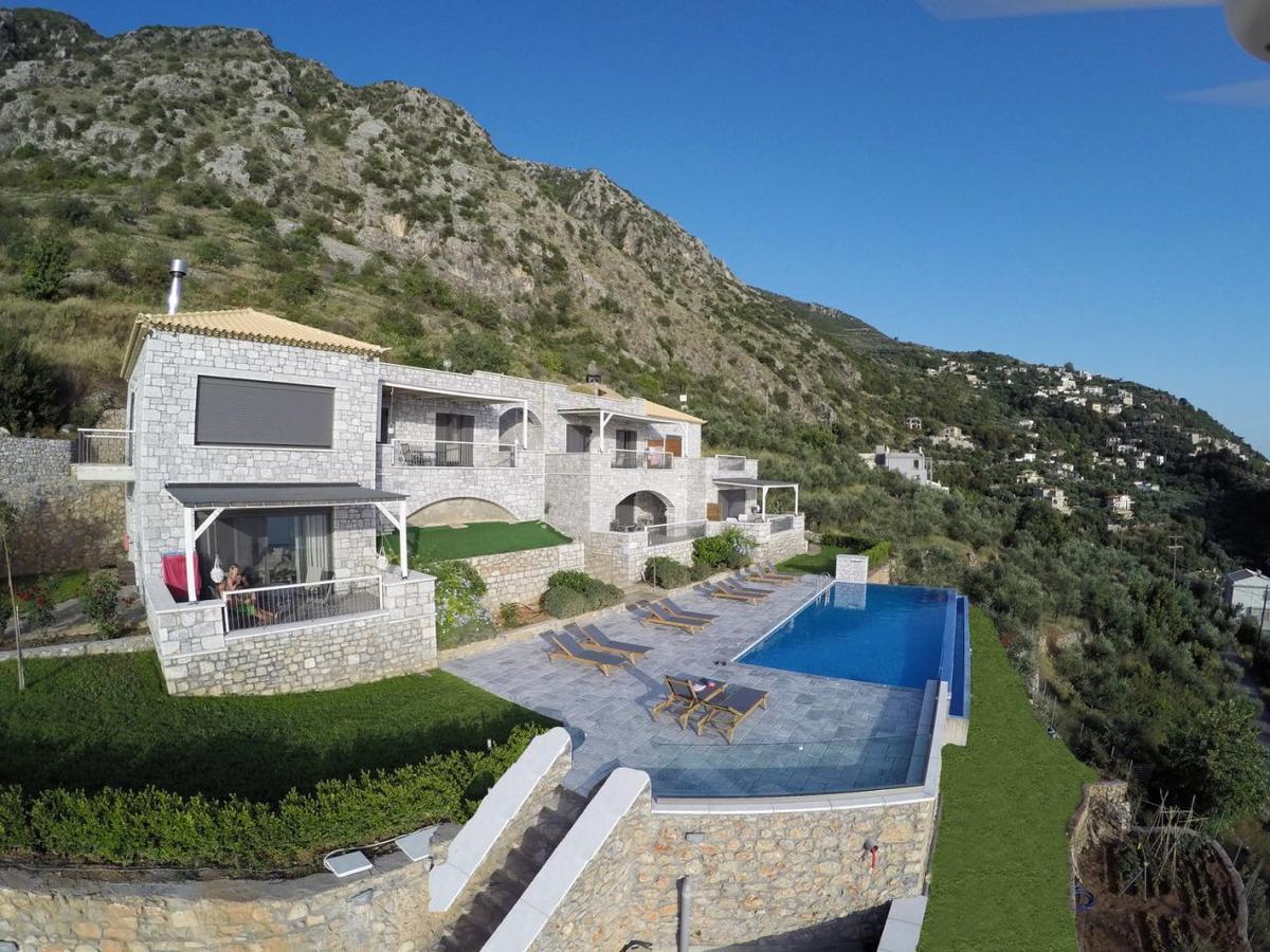 Petra Thea Apartamento Calamata Exterior foto