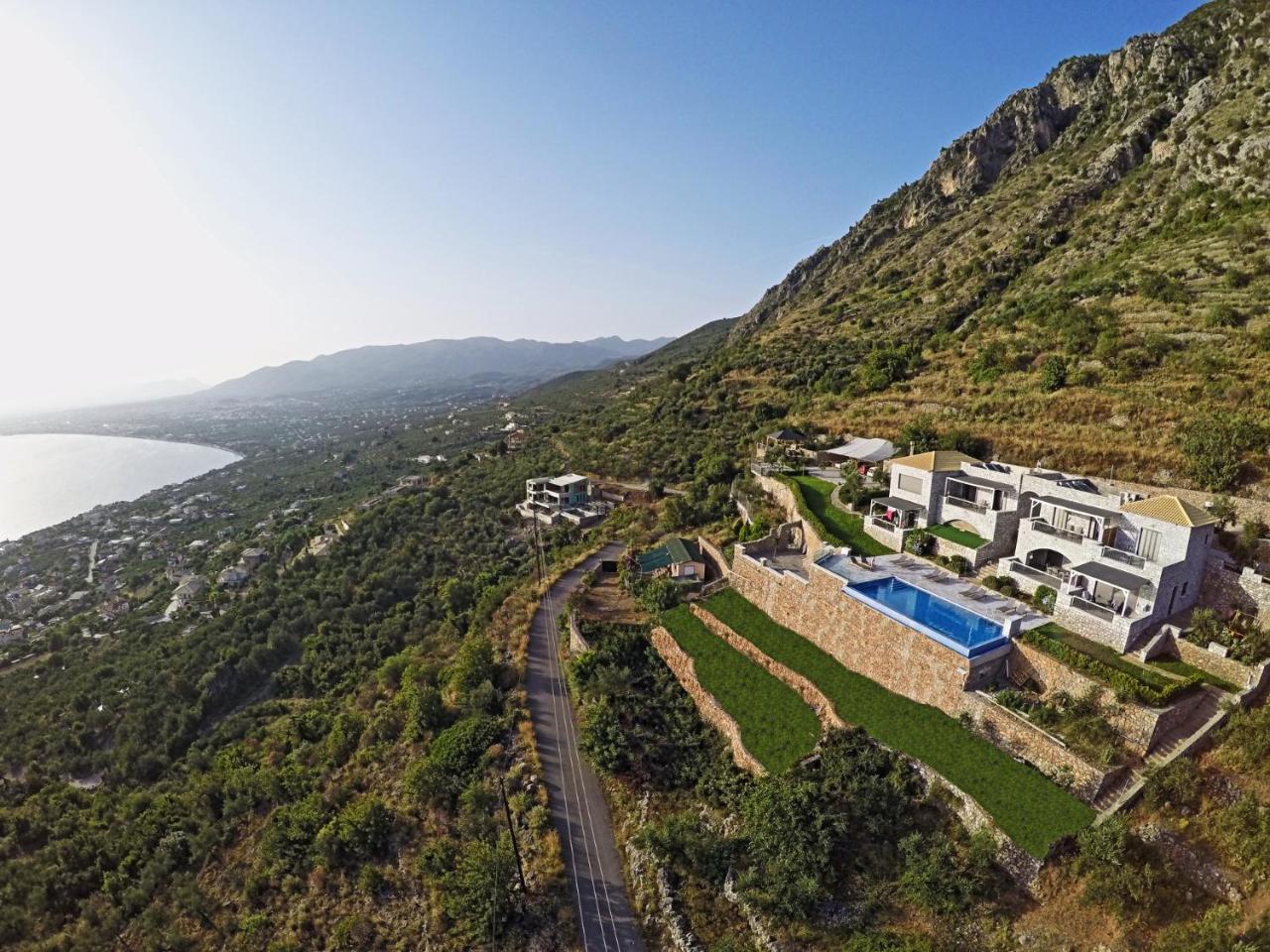 Petra Thea Apartamento Calamata Exterior foto
